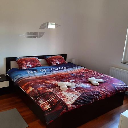 Apartman Eva Zagreb Apartment ภายนอก รูปภาพ